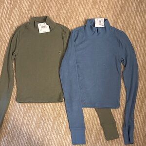 American Eagle  blue and Green Long Sleeve Turtleneck cropped Top